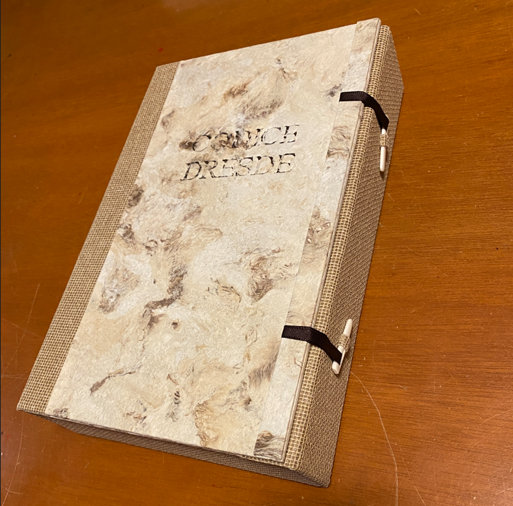 Estuche para facsímil del Códice de Dresde